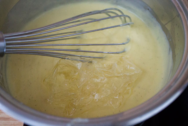 Dissolving gelatin in a hot cream