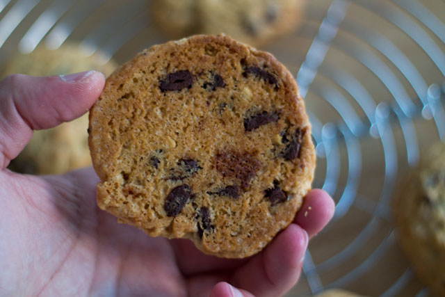 Recipe-Chocolate-chunk-cookies-02
