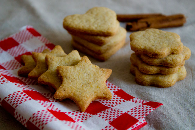 Traditional-Christmas-cookies-21